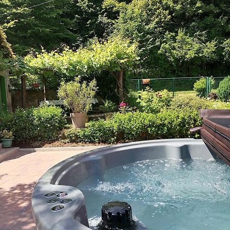 Holiday Home Modric Otočac Dış mekan fotoğraf