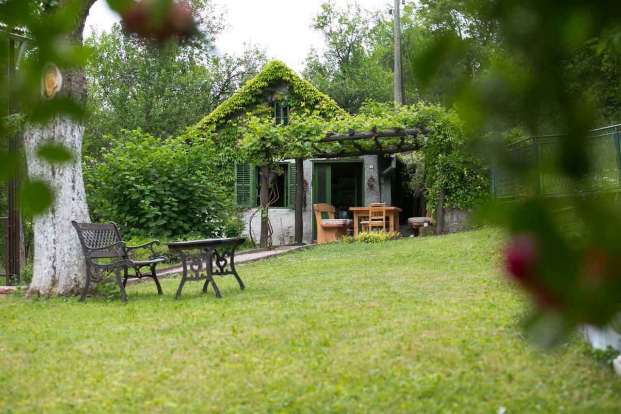 Holiday Home Modric Otočac Dış mekan fotoğraf