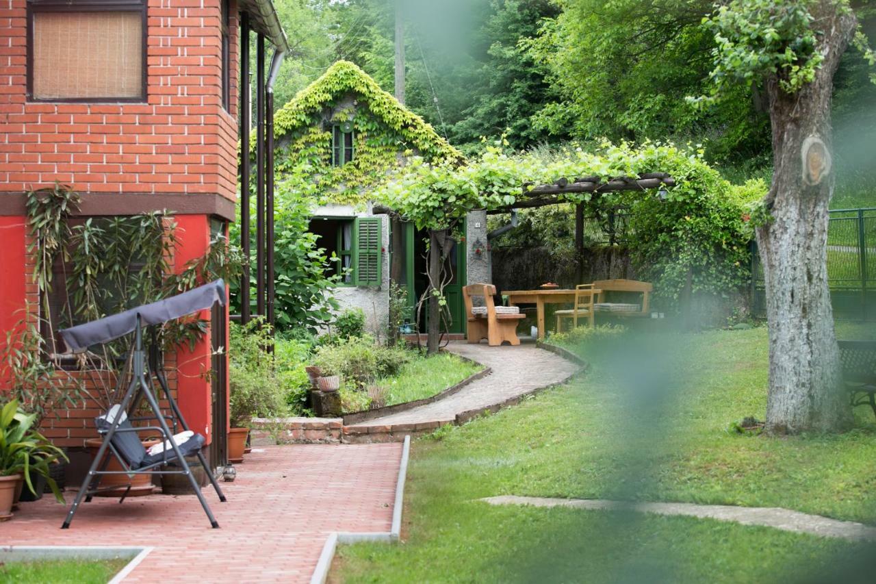 Holiday Home Modric Otočac Dış mekan fotoğraf